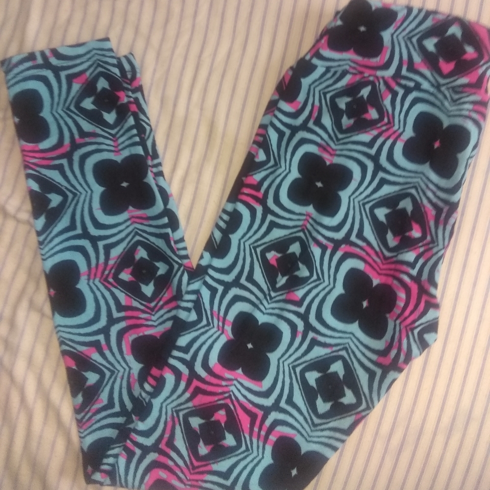 Never worn LulaRoe leggings